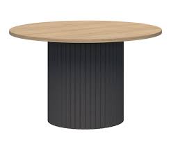 Pila Round Table