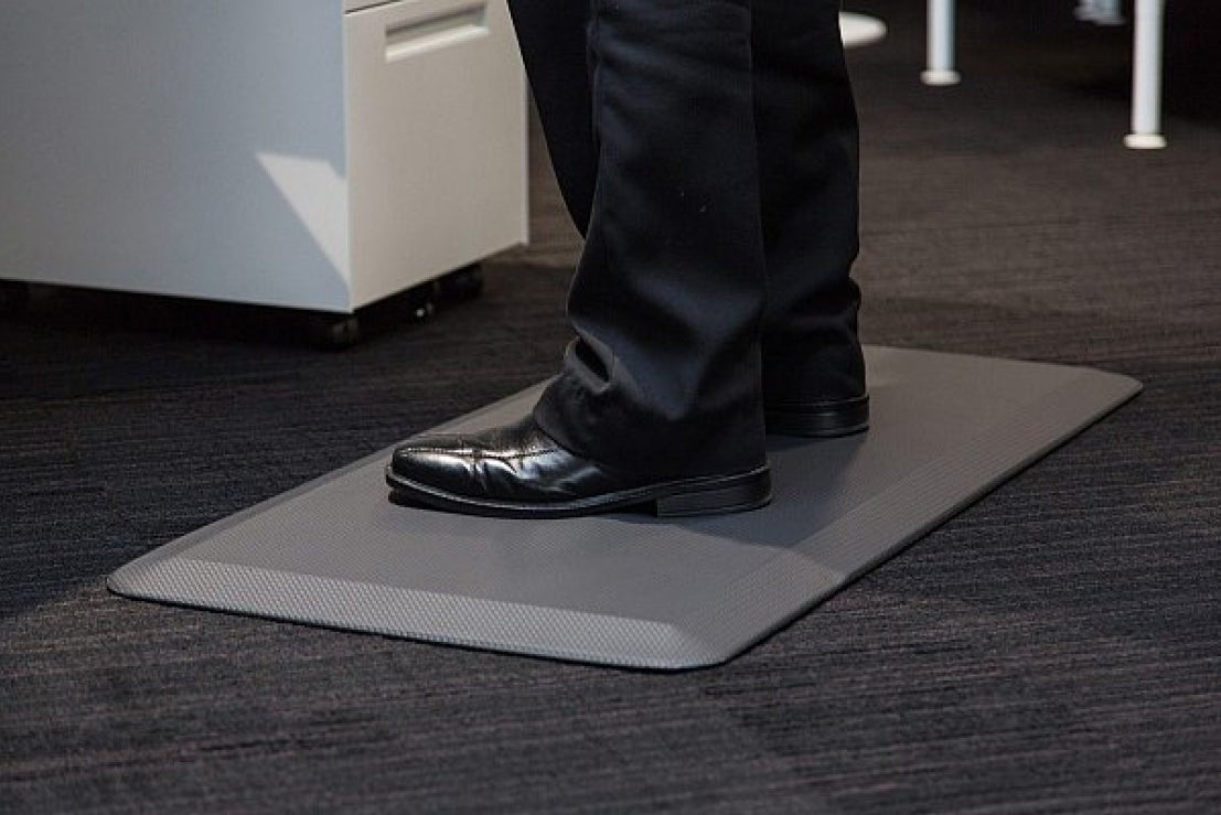 Black PVC Enhance Anti Fatigue Mat in office setting